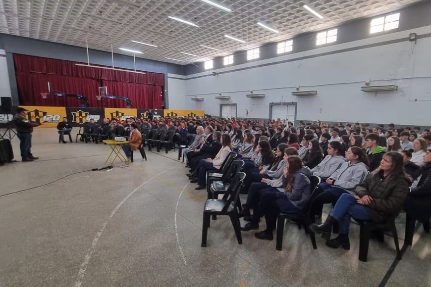 Owen Crippa compartió su historia de Malvinas con más de 600 personas en Pilar