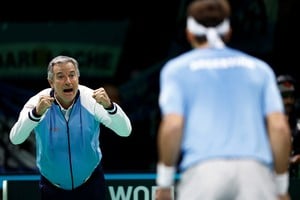 Tennis - Davis Cup - Final 8 - Argentina v Germany - SuperTennis Arena, Bologna, Italy - November 20, 2025
Argentina captain Javier Frana celebrates after Tomas Martin Etcheverry won his match against Germany's Jan-Lennard Struff REUTERS/Alessandro Garofalo