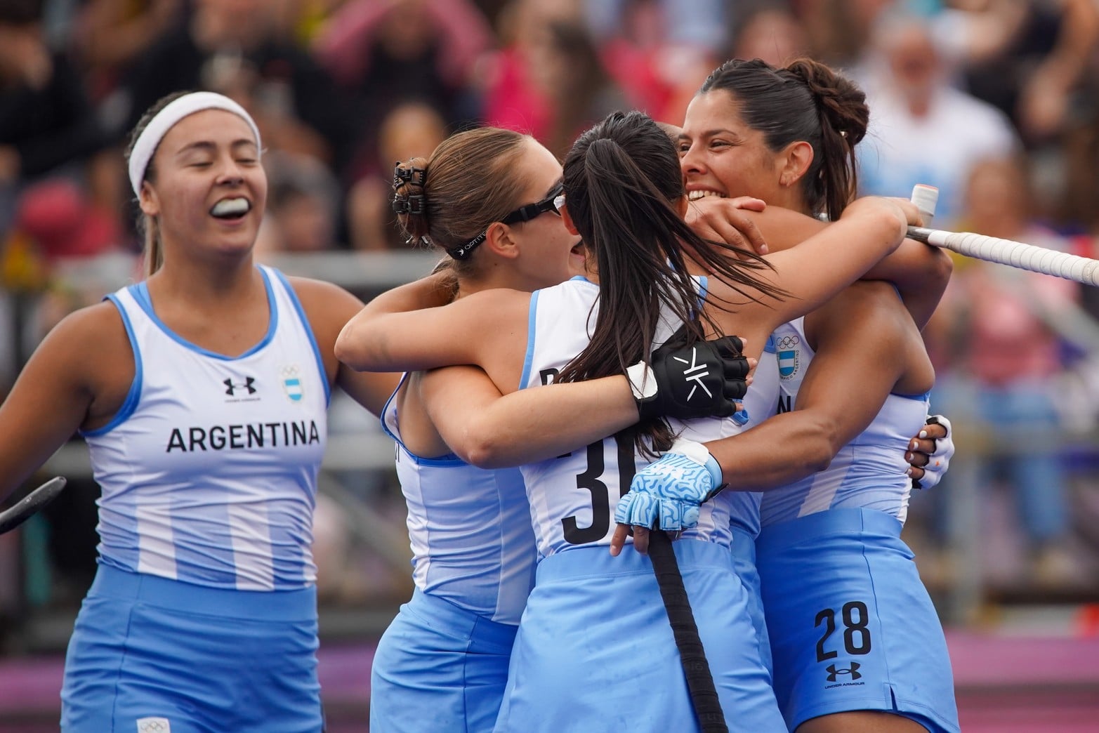 Las Leonas en su último partido de la primera fase ante Perú.