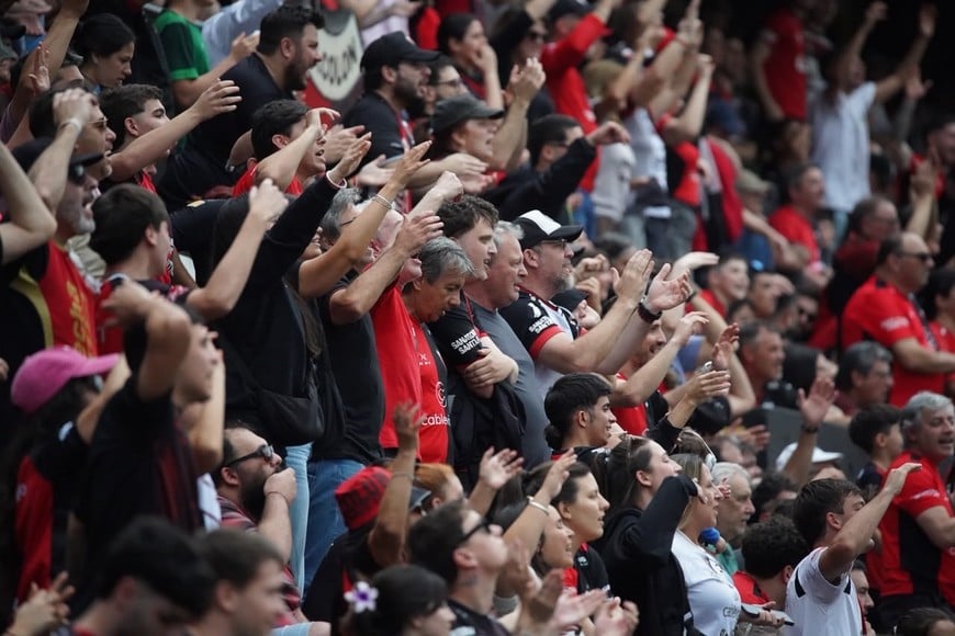 hinchada colon