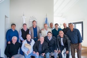 Dirigentes del Consejo Federal, Delegados de las distintas Regiones y autoridades de UADA durante la reunión desarrollada en Pilar. Gentileza.
