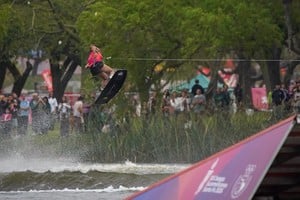 Argentina sumó tres oros, dos platas y cuatro bronces en esquí acuático durante los Juegos Suramericanos Santa Fe 2026 tras una gran jornada en el Lago Sur.
Foto: Fernando Nicola.