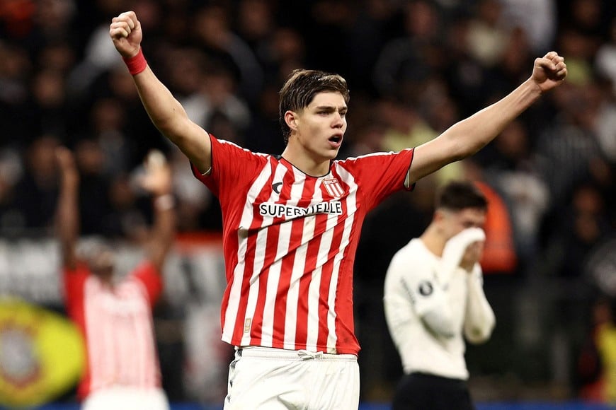 Soccer Football - Copa Libertadores - Quarter Final - Second Leg - Corinthians v Estudiantes de La Plata - Neo Quimica Arena, Sao Paulo, Brazil - September 16, 2026
Estudiantes de La Plata's Tomas Palacios celebrates after the match REUTERS/Jean Carniel     TPX IMAGES OF THE DAY