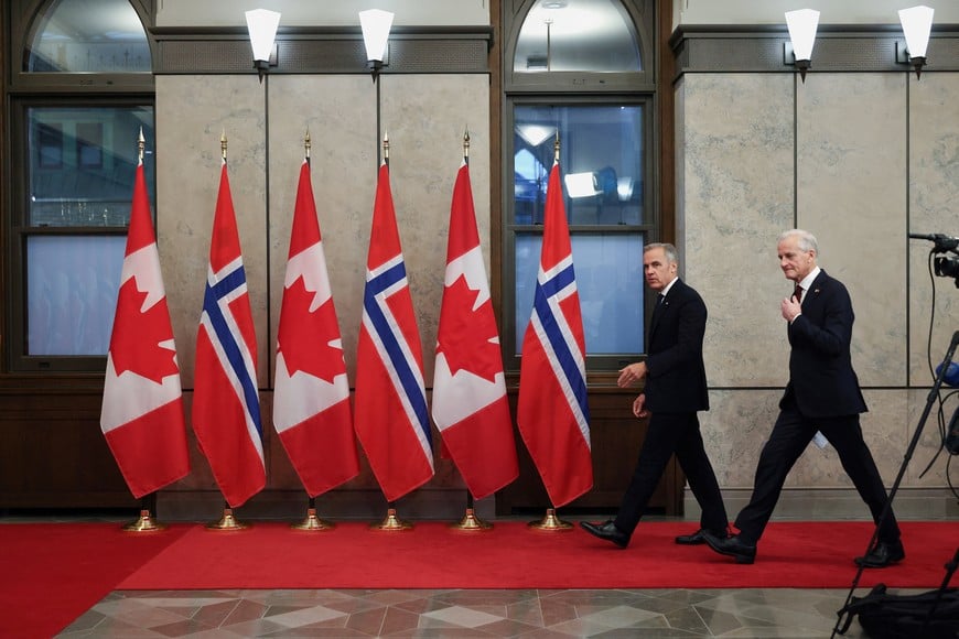 Canada's Prime Minister Mark Carney and Norway's Prime Minister Jonas Gahr Store arrive at a joint press conference on Parliament Hill in Ottawa, Ontario, Canada September 20, 2026. REUTERS/David Kawai
