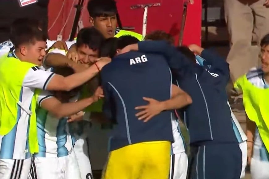 El festejo de los pibes argentinos. Crédito: Odesur