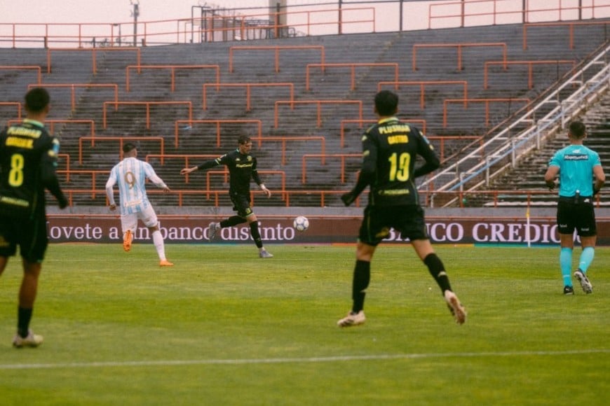 Aldosivi vs Atlético Tucumán. Foto: @clubaldosivi