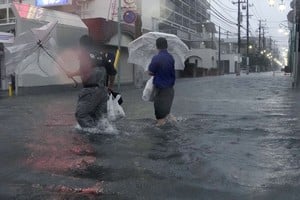 Tifón Dujuan golpea Japón: muertos, desaparecidos y lluvias récord cerca de Tokio