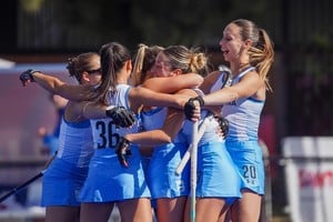 Las Leonas se consagraron campeonas y ganaron el oro en Santa Fe 2026. Crédito: Fernando Nicola