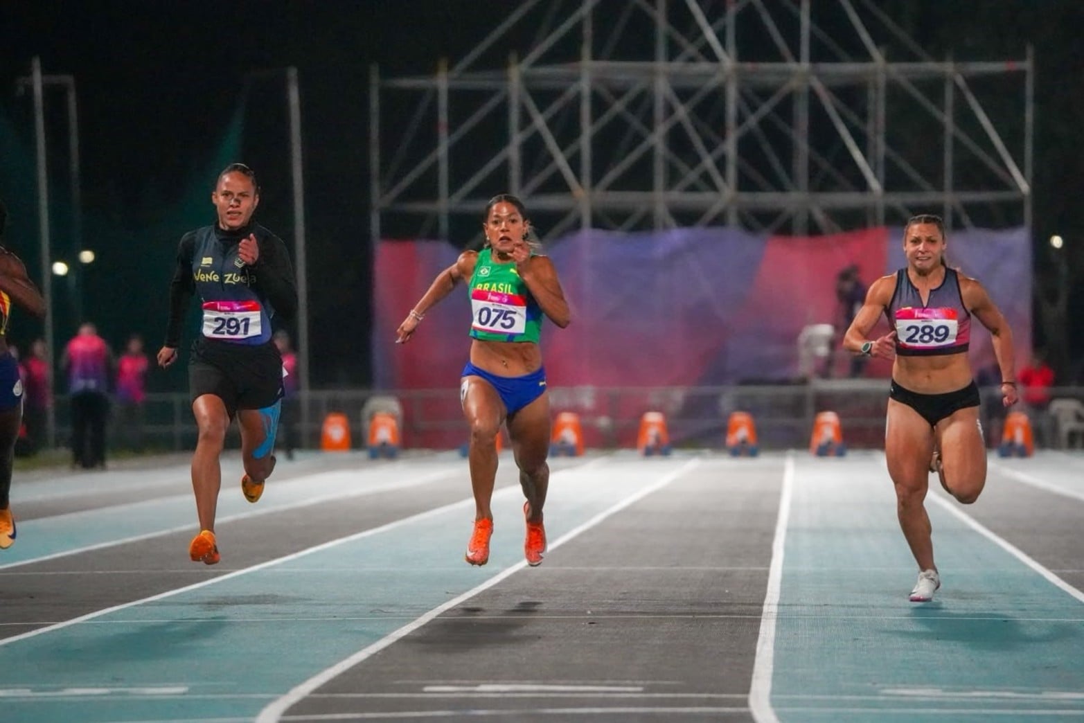 El Atletismo tuvo su primera jornada con una actividad muy cargada y medallas argentinas.