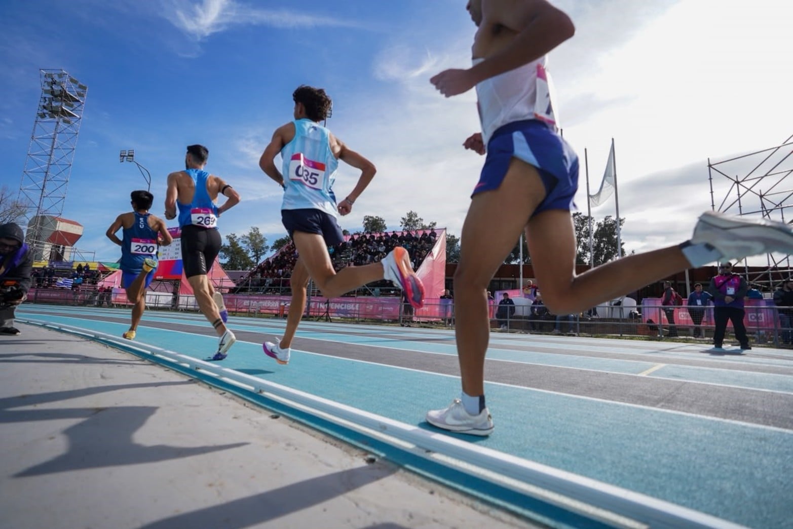 Excelente inicio del atletismo en el CARD. 