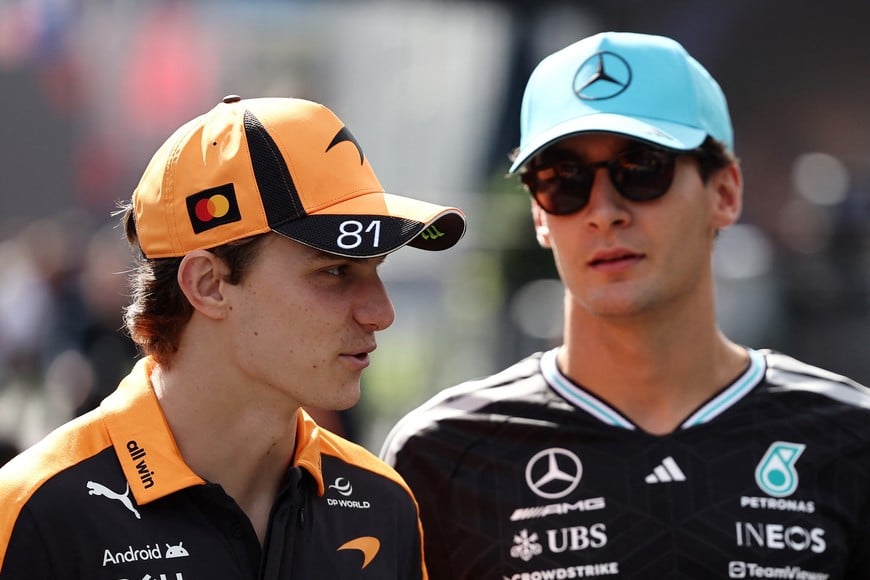 Formula One F1 - Azerbaijan Grand Prix - Baku City Circuit, Baku, Azerbaijan - September 23, 2026
McLaren's Oscar Piastri and Mercedes' George Russell after the press conference REUTERS/Jakub Porzycki