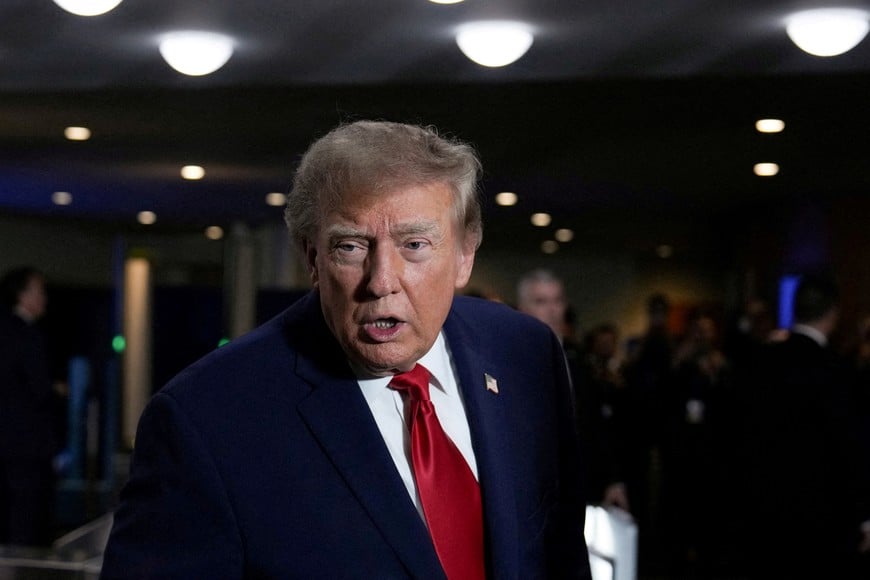 FILE PHOTO: US President Donald Trump speaks to reporters as he arrives to attend the 81st United Nations General Assembly at UN headquarters in New York City, US, September 22, 2026. REUTERS/David Dee Delgado/File Photo