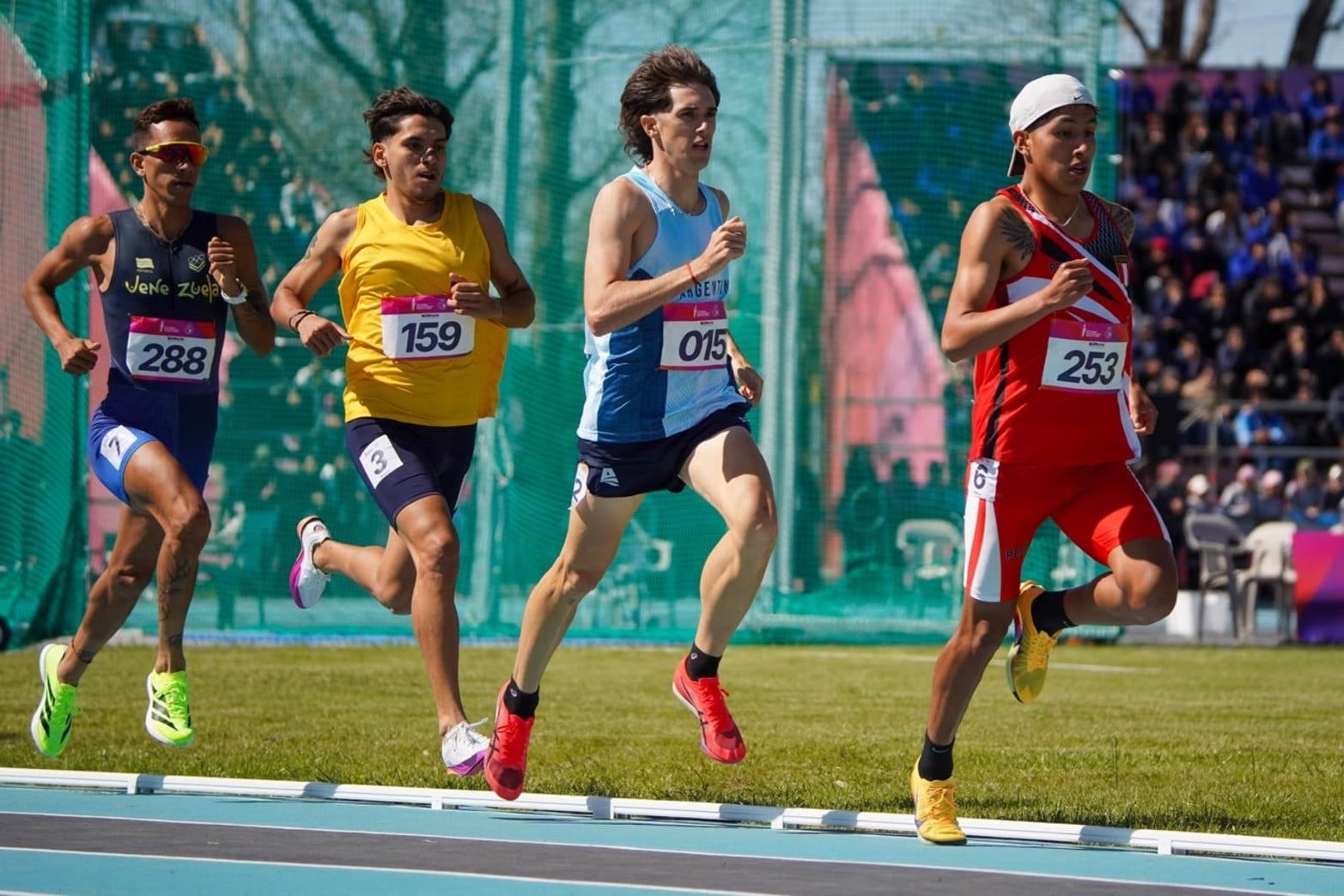 Final de los 1.500 metros masculinos de los Juegos Suramericanos Santa Fe 2026
