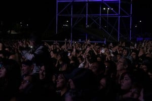 Q`Lokura convocó a 90 mil personas en Santa Fe. Foto: Manuel Fabatía.
