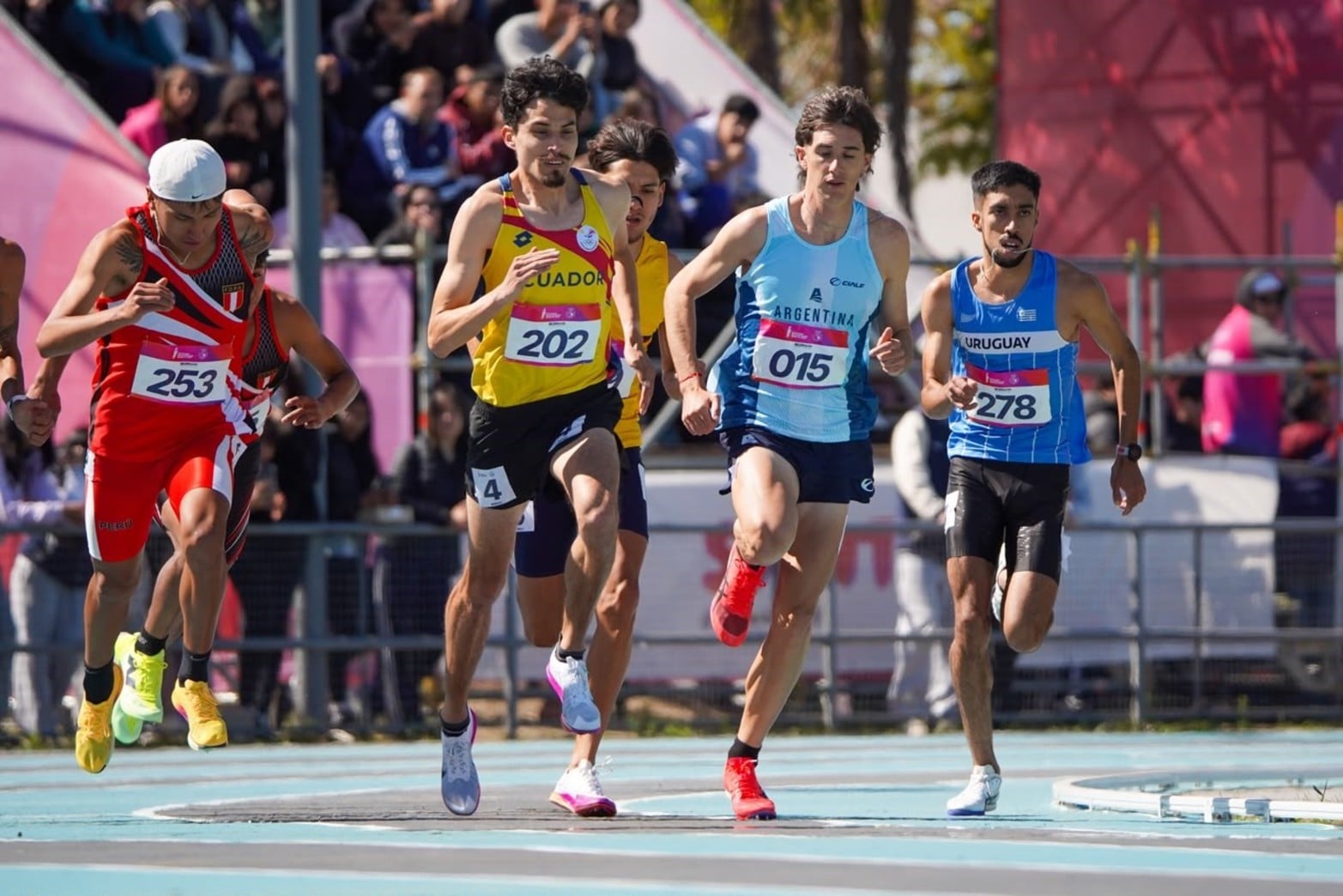 Final de los 1.500 metros masculinos de los Juegos Suramericanos Santa Fe 2026