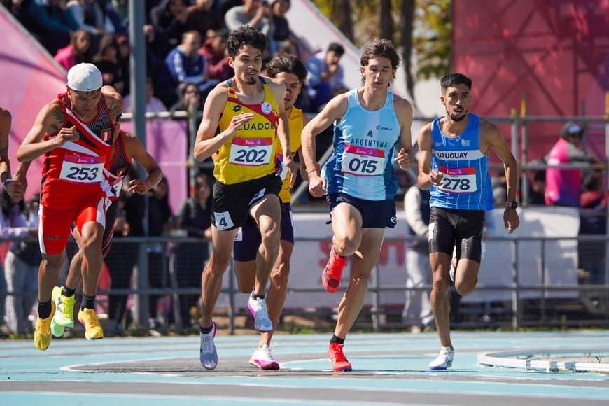 Final de los 1.500 metros masculinos de los Juegos Suramericanos Santa Fe 2026