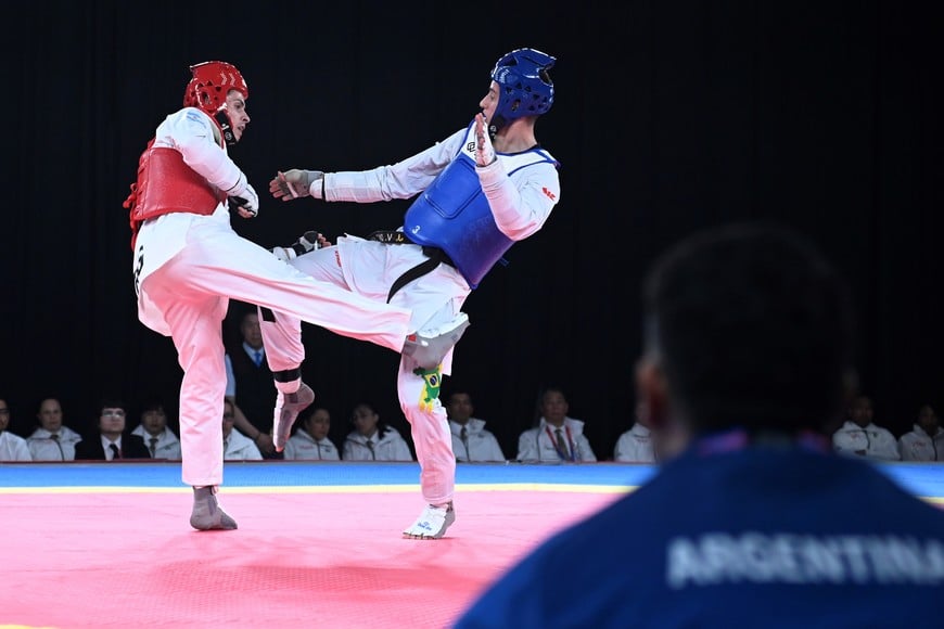 El combate decisivo por la medalla de oro tuvo lugar este miércoles 23 de septiembre en la Rural Nave B de la capital santafesina, comenzando pasadas las 16:24 horas.