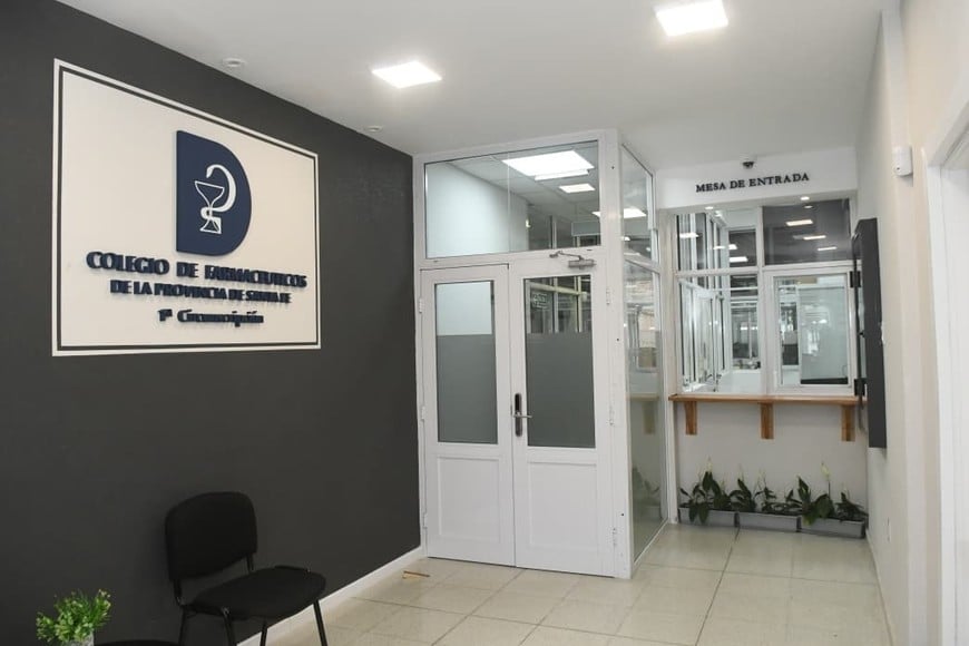 Desde el Colegio de Farmacéuticos de la Provincia de Santa Fe trabajamos por una farmacia preparada para responder a las necesidades sanitarias del futuro. Foto: Carolina Niklison