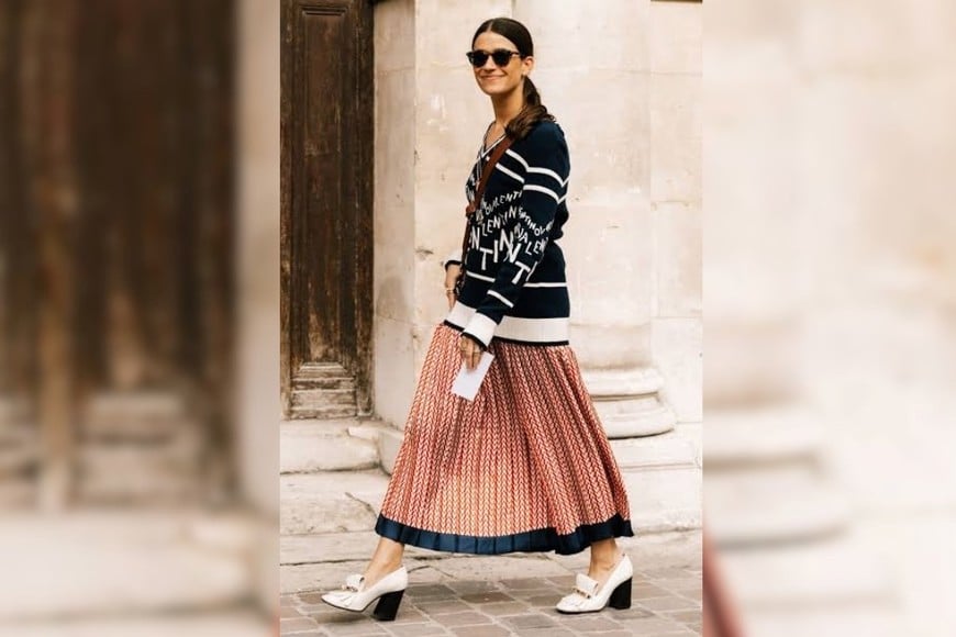 Un mismo conjunto puede cambiar por completo con los accesorios adecuados.