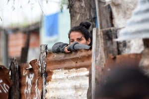 La suba semestral cortó un ciclo de mejoras continuas en los índices oficiales, en un escenario con notorias disparidades socioeconómicas entre las regiones.