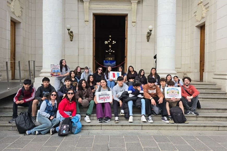 Experiencias que trascienden el aula: estudiantes de Las Colonias participan en el Senado y los Juegos Suramericanos