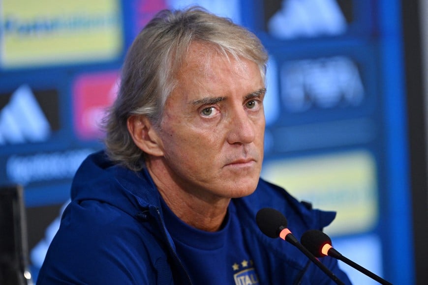 FILE PHOTO: Soccer Football - Nations League - Italy Press Conference - FIGC Coverciano Technical Centre, Coverciano, Italy - September 21, 2026
Italy coach Roberto Mancini during the press conference REUTERS/Jennifer Lorenzini/File Photo