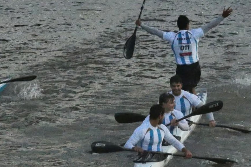 El festejo del equipo masculino tras el oro.