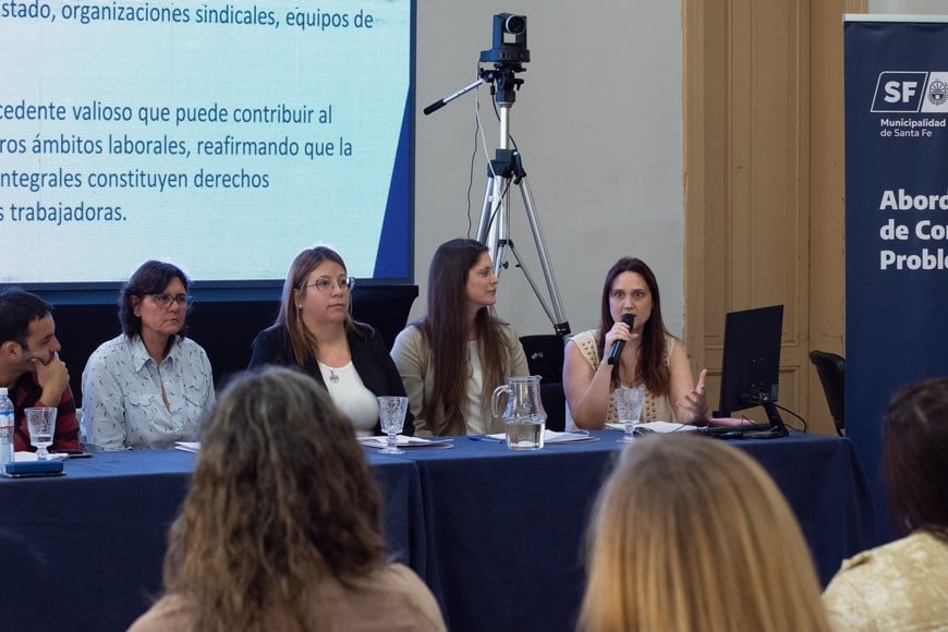 Más de 600 personas participaron este viernes del 1° Congreso Municipal de Salud Mental y Consumos Problemáticos de Santa Fe.