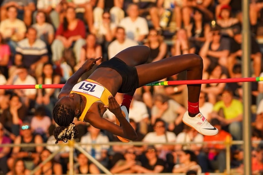 Jornada N° 13 Juegos Suramericanos 2026 | Atletismo | Obstáculos masculino y femenino | Relevo masculino y femenino.