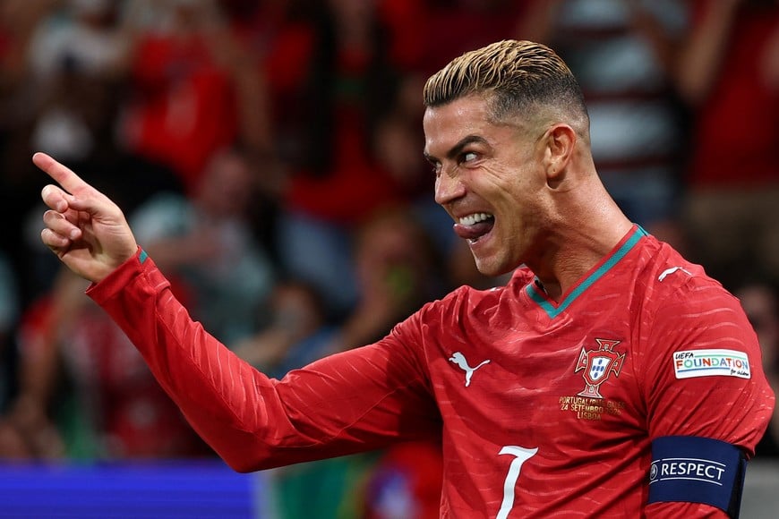Soccer Football - Nations League - Group B - Portugal v Wales - Estadio Jose Alvalade, Lisbon, Portugal - September 24, 2026
Portugal's Cristiano Ronaldo celebrates scoring their second goal before it is ruled out for offside following a VAR review REUTERS/Pedro Nunes