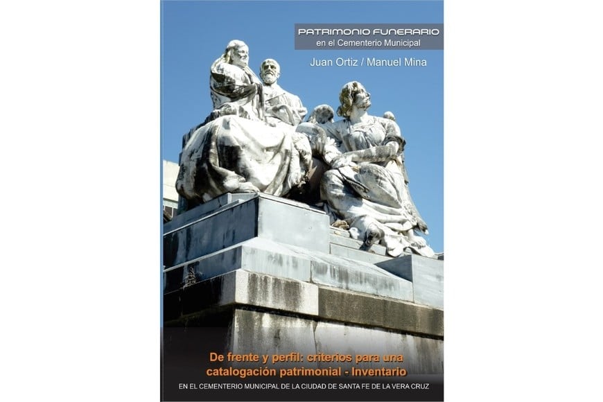 Portada de la obra Patrimonio Funerario en el Cementerio Municipal, publicado por la Editorial de la UCSF.
