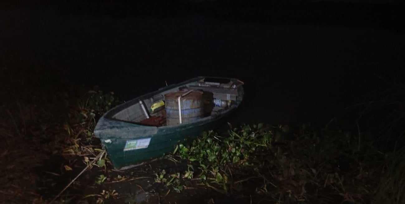 Recuperaron una canoa con motor que había sido robada de una bajada de lanchas