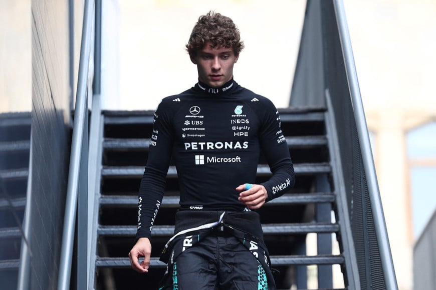 Formula One F1 - Azerbaijan Grand Prix - Baku City Circuit, Baku, Azerbaijan - September 25, 2026
Mercedes' Andrea Kimi Antonelli before practice REUTERS/Jakub Porzycki