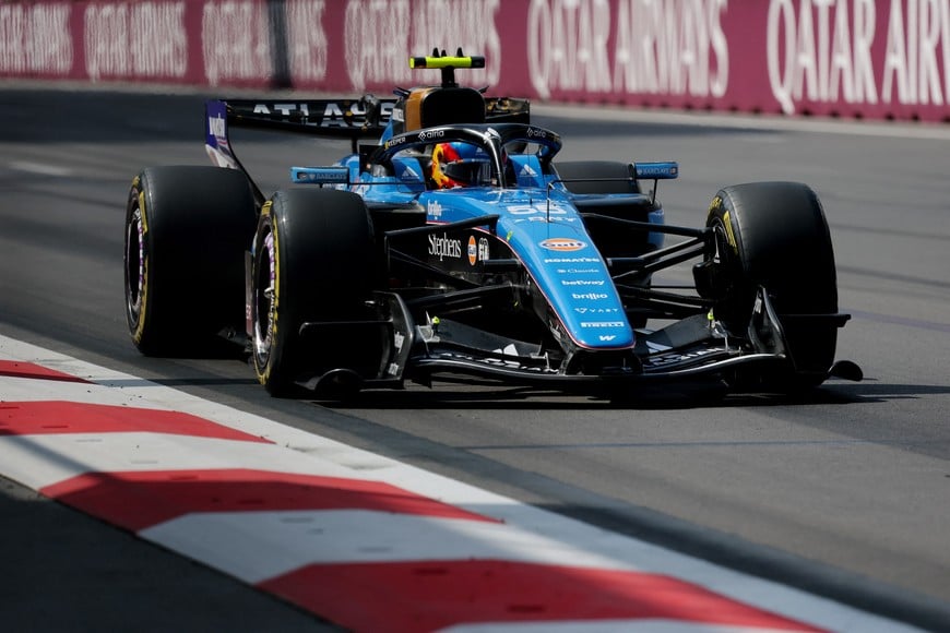 Formula One F1 - Azerbaijan Grand Prix - Baku City Circuit, Baku, Azerbaijan - September 25, 2026
Williams' Carlos Sainz Jr. during practice REUTERS/Ramil Sitdikov