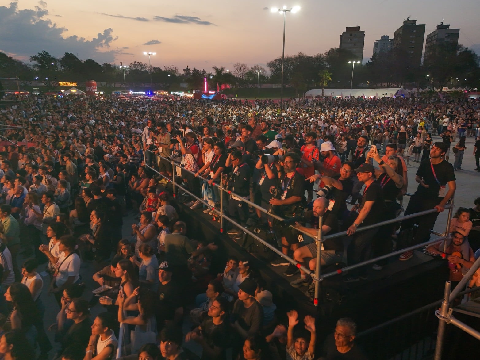 Desde el drone de El Litoral, así se vio parte de la ceremonia de cierre de los Juegos Suramericanos Santa Fe 2026.