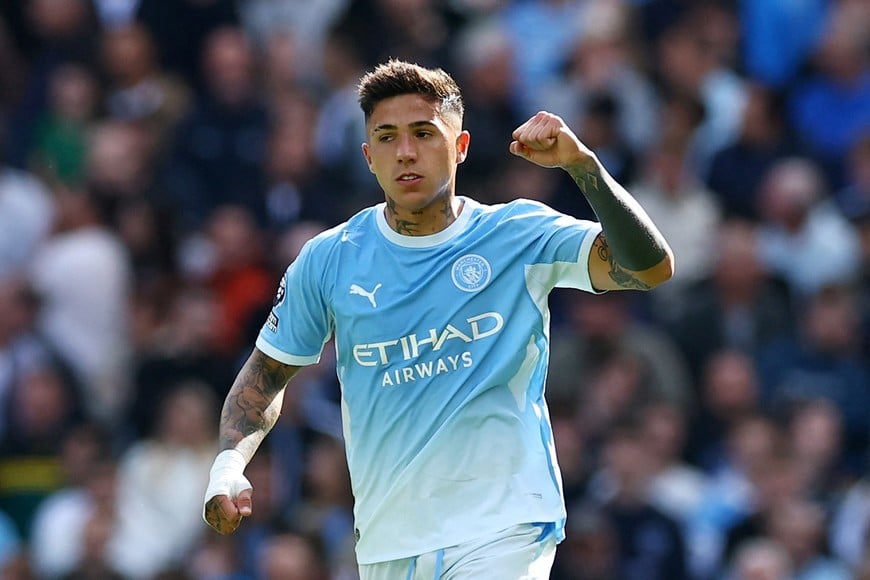 Soccer Football - Premier League - Manchester City v Sunderland - Etihad Stadium, Manchester, Britain - September 20, 2026
Manchester City's Enzo Fernandez celebrates scoring their first goal REUTERS/Phil Noble EDITORIAL USE ONLY. NO USE WITH UNAUTHORIZED AUDIO, VIDEO, DATA, FIXTURE LISTS, CLUB/LEAGUE LOGOS OR 'LIVE' SERVICES. ONLINE IN-MATCH USE LIMITED TO 120 IMAGES, NO VIDEO EMULATION. NO USE IN BETTING, GAMES OR SINGLE CLUB/LEAGUE/PLAYER PUBLICATIONS. PLEASE CONTACT YOUR ACCOUNT REPRESENTATIVE FOR FURTHER DETAILS..