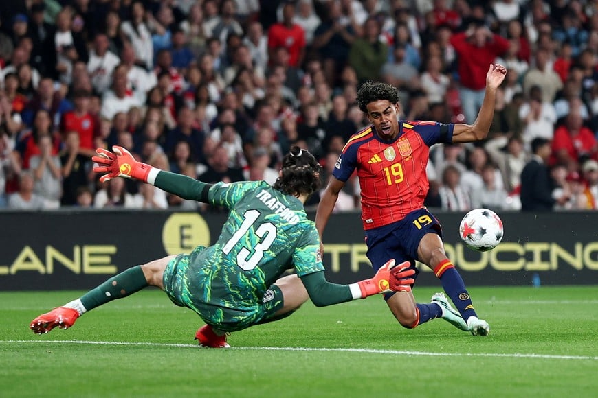 Soccer Football - Nations League - Group A3 - England v Spain - Wembley Stadium, London, Britain - September 26, 2026
Spain's Lamine Yamal scores their first goal REUTERS/David Klein TPX IMAGES OF THE DAY