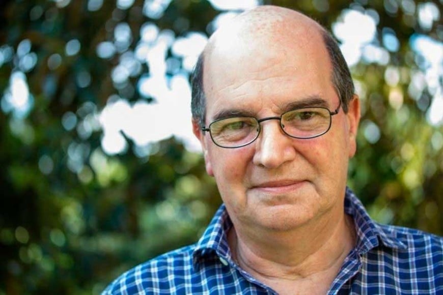 Publicó diversos libros vinculados a la comunicación y la radio.