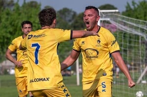 Santiago Ingino y su gol, el primero en cancha nueva. Gentileza: Gustavo Rodríguez