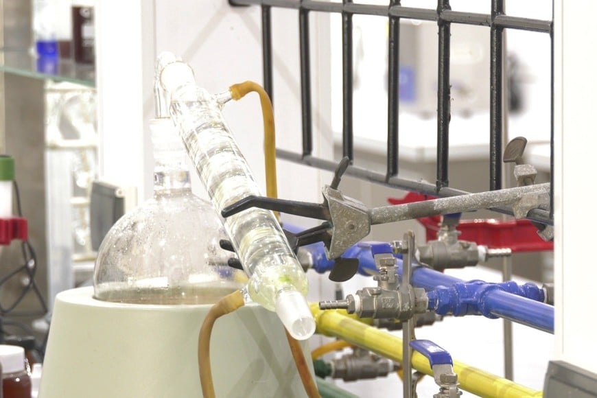 En QUIMADH  combinan  innovación, desarrollo tecnológico y producción.