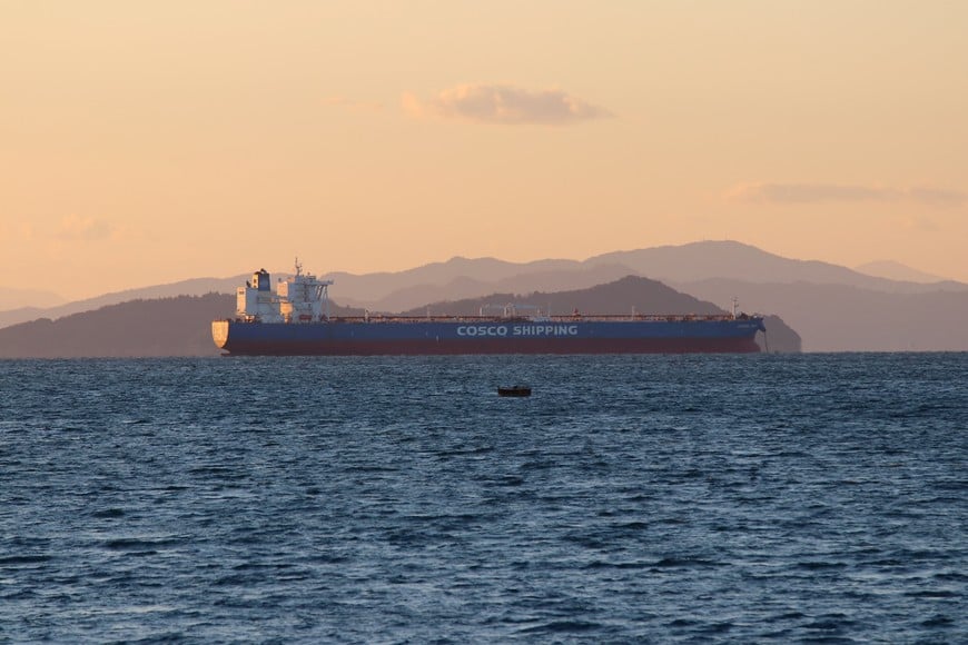 A file image from March 2, 2024, shows the Chinese-flagged VLCC supertanker Cosnew Lake, which exited the Red Sea via the Bab el-Mandeb Strait on July 23, 2026. VLADIMIR TONIC/Handout via REUTERS THIS IMAGE HAS BEEN SUPPLIED BY A THIRD PARTY. NO RESALES. NO ARCHIVES. MANDATORY CREDIT
VERIFICATION:
- Reuters confirmed the identity of the oil tanker as "COSNEW LAKE" (IMO: 9804289) by the stern, mast and name on the hull of the managing company that matched archive imagery.
- The date was verified by original file metadata.
- The location where it was taken was not verified.