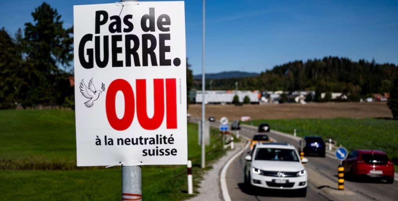 Los suizos rechazaron en un referéndum endurecer la neutralidad del país