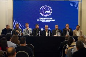 Máximos responsables del Consejo Federal junto a los directivos de la Región Litoral Sur. Gentileza: Prensa RLS.