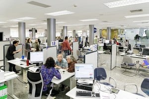 El Indec informó que el Gobierno de Javier Milei recortó 72.440 empleos públicos desde diciembre de 2023, con una caída de 1.446 puestos en el mes de agosto.