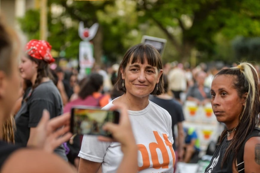 La legisladora luego aclaró que hablaba del nombre de una firma.
