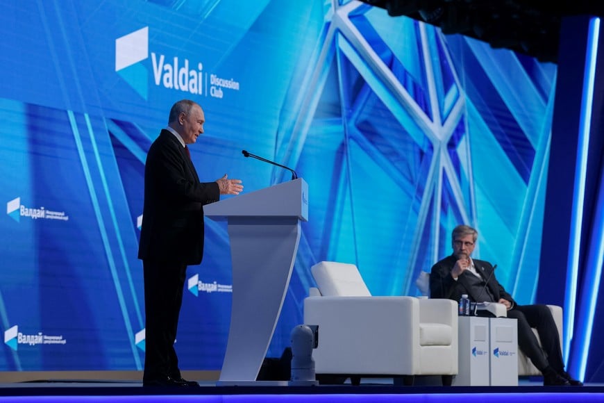 Russian President Vladimir Putin delivers a speech during a plenary session of the Valdai Discussion Club in Moscow, Russia, October 1, 2026. REUTERS/Ramil Sitdikov