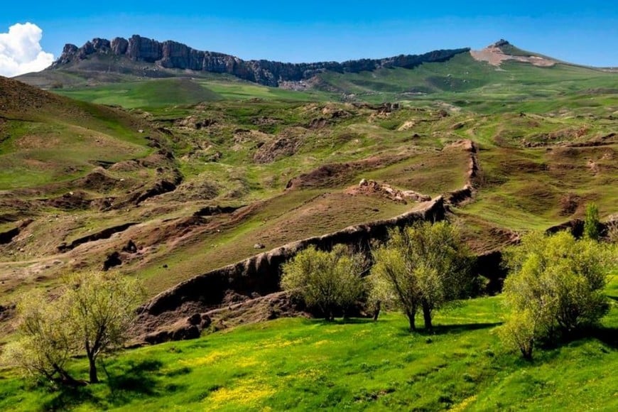 La formación Durupinar, descubierta desde el aire por el capitán de cartografía Ilhan Durupinar en 1959 por su notable forma de barco, se ubica a unos 29 kilómetros al sur del Gran Ararat. Imagen: Suzuki Kaku/Visually/picture alliance