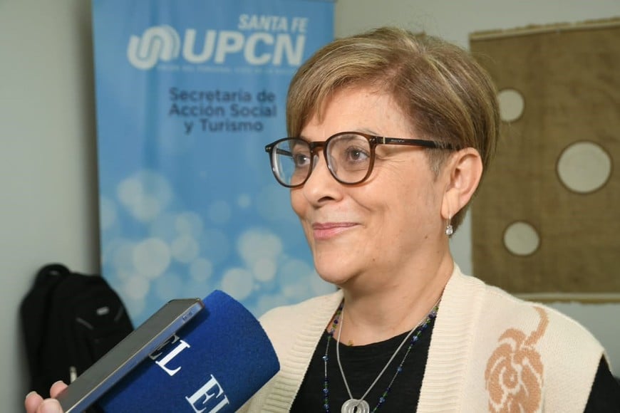 UPCN entrega la ayuda escolar a afiliados de toda la provincia. Crédito: Flavio Raina.