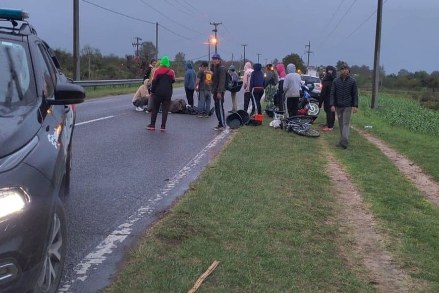atropelló motociclista y ciclista y se dio a la fuga / ruta 1 / Arroyo Leyes