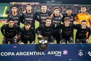 Platense hizo historia y se clasificó semifinalista de la Copa Argentina.